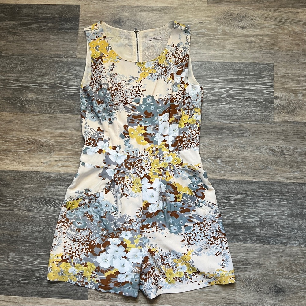 Darling Multicolor Floral Pattern Top